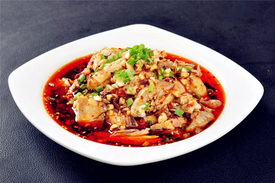 Steamed Chicken with Chili Sauce, 口水鸡 (kóu shuǐ jī)