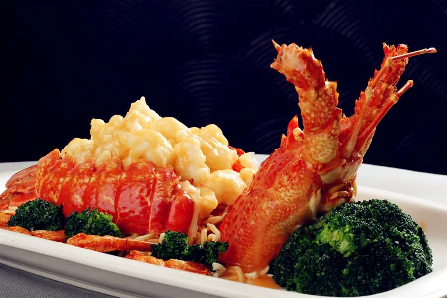 Famous Cantonese cuisine - Lobster