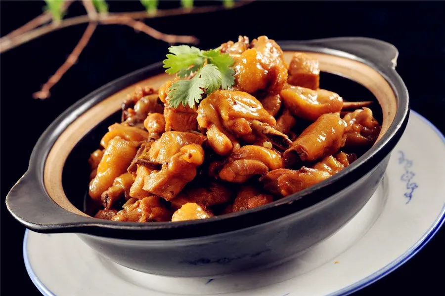 Jiangxi Cuisine  - Three-cup Chicken 三杯鸡