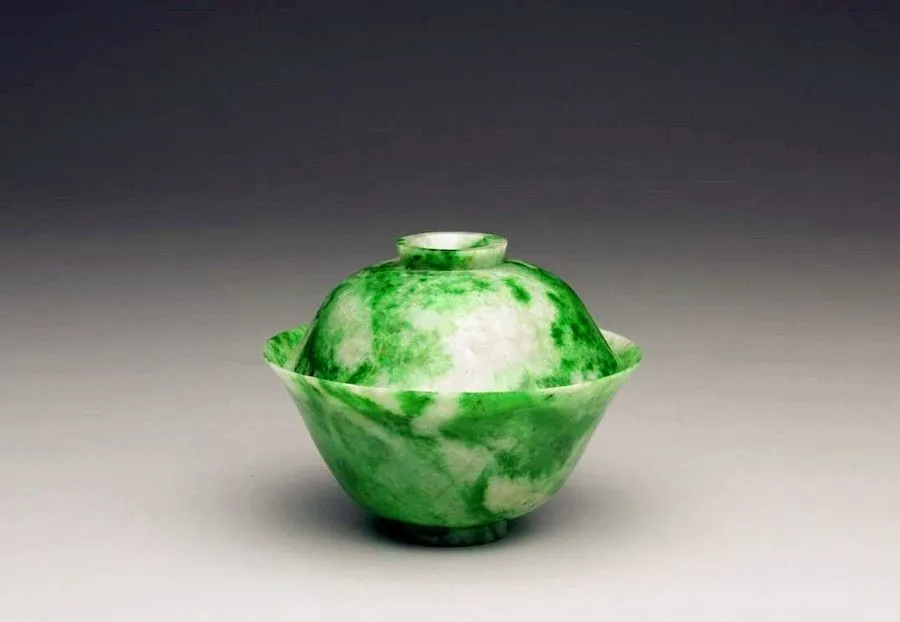 5 colours and Chinese culture  - green