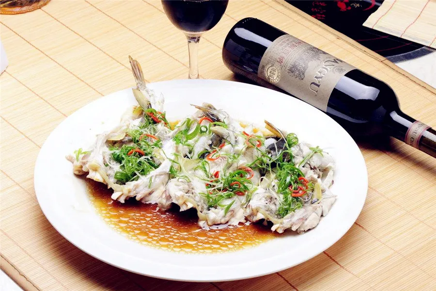 The custom of eating puffer fish by Jiangyin people