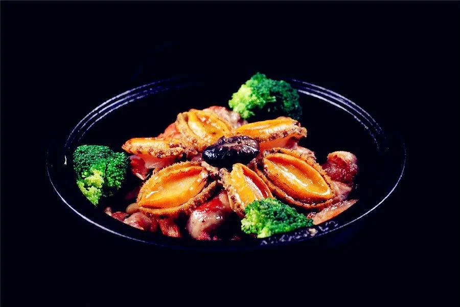 Liaoning Cuisine - Phoenix Legs and Fresh Abalones