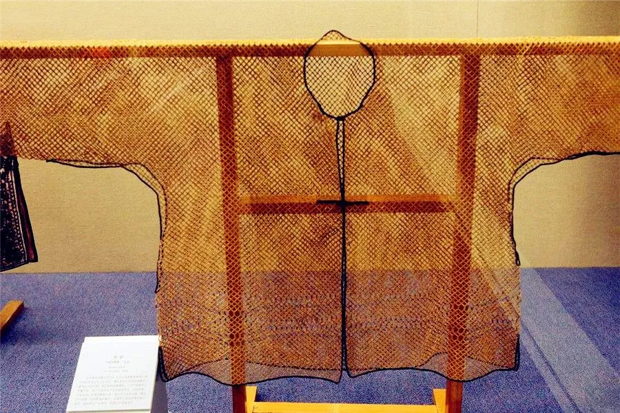 Chinese Dress and culture - About Clothes Texture