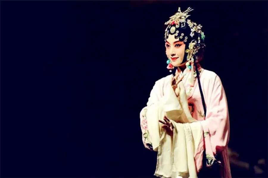 Peach Blossom Fan - Backgroud of Story