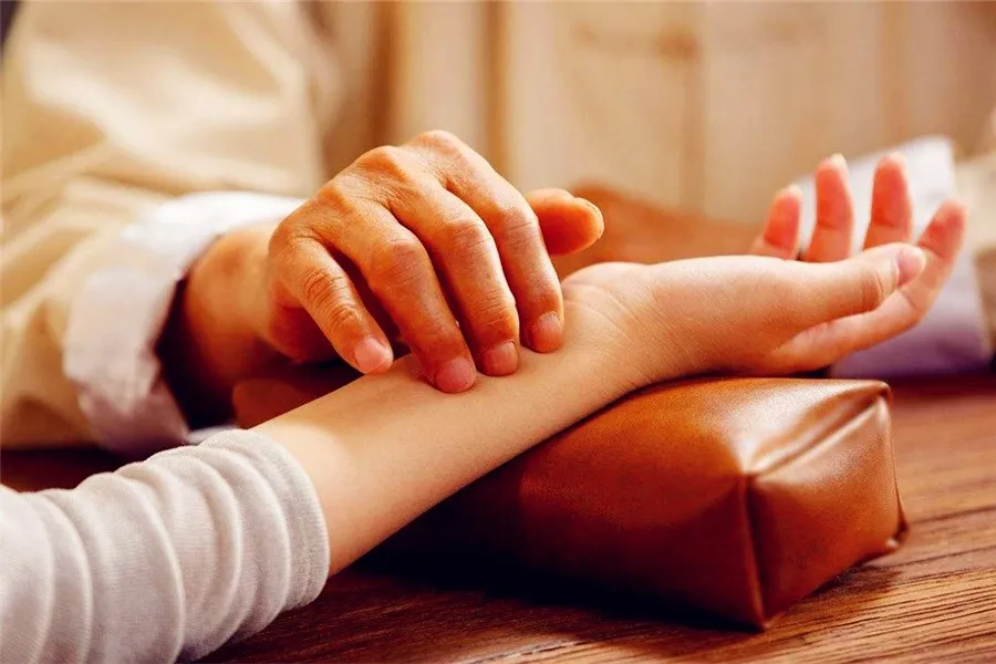 Bian Que - Traditional Chinese Medicine - Four Diagnostic Methods