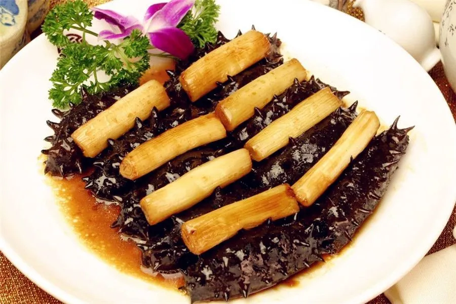 Braised Sea Cucumber with Scallion 葱爆海参