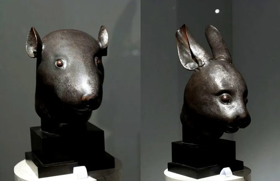 Bronze Animal Heads+Hello+Current Condition of the Bronze Animal Heads
