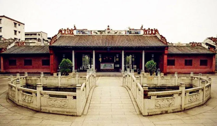 China Palace - Guangzhou Confucian-Education Palace