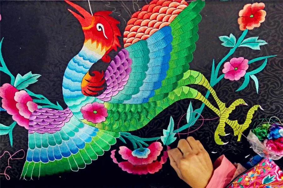 Chinese Local Specialties - Embroidery