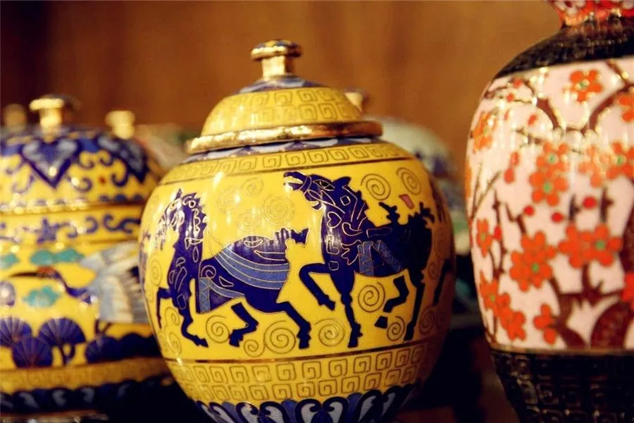 Chinese Local Specialties - Metal Craft