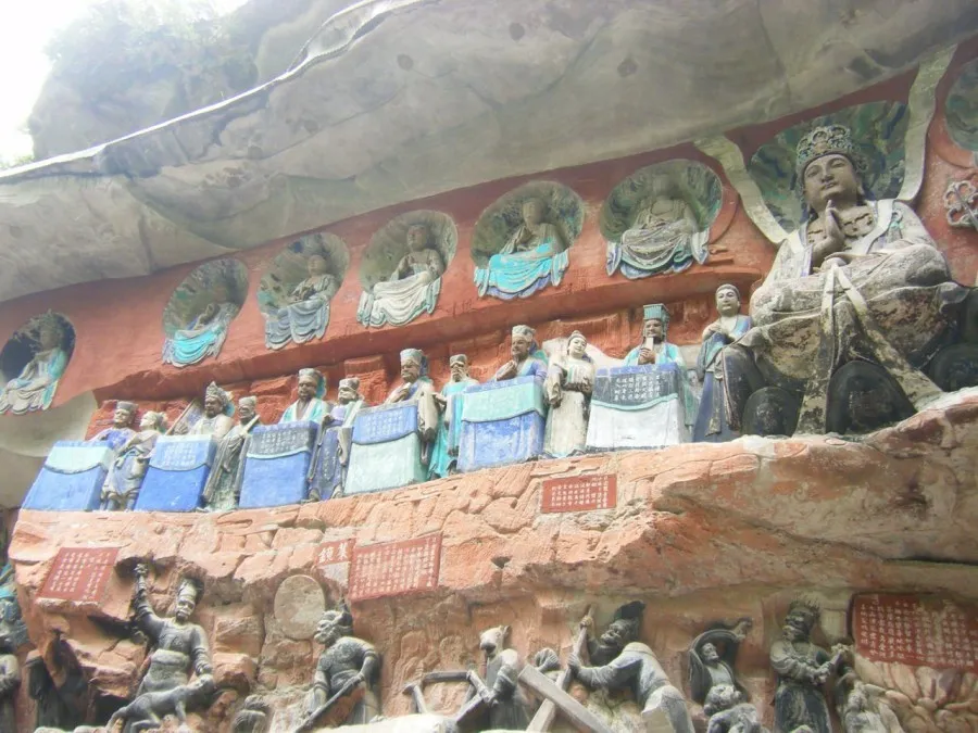 Dazu rock carvings - Shizhuan Mountain