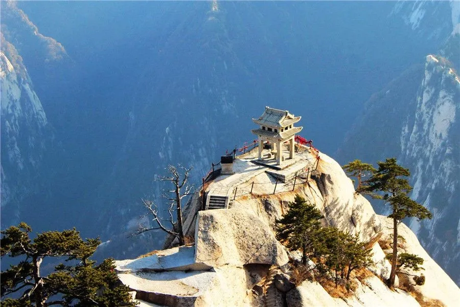 Five Mountains - mount hua- kite turning