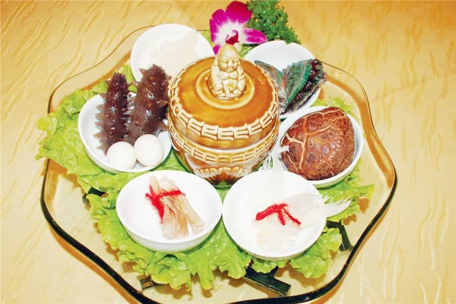 Fujian Cuisine - Buddha Jumps Over the Wall - each seafood 