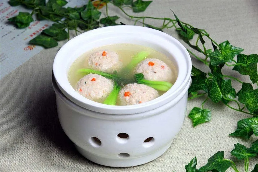 Huaiyang Cuisine - main features蟹粉狮子头