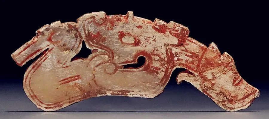 Jade sculptures in primitive times