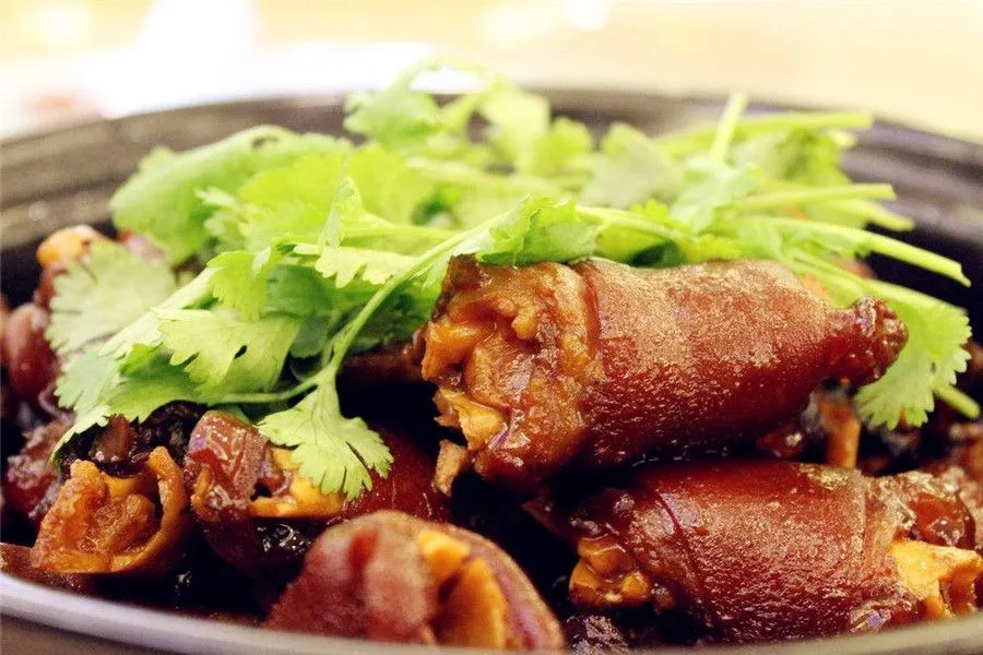 Ningxia Cuisine - Braised Tendons of Mutton