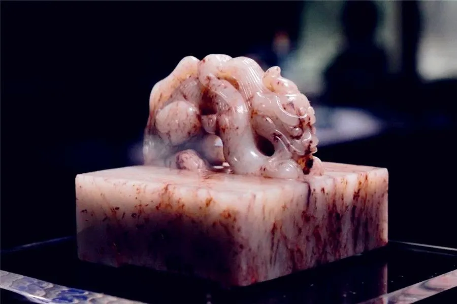 Overview of Seals in the East and the West in Antiquity