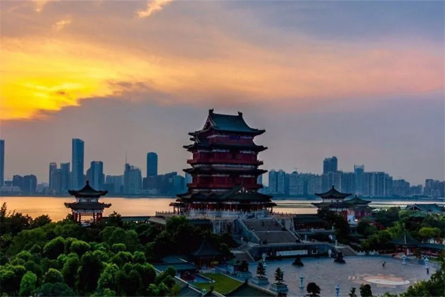 Pavilion of Prince Teng - overall