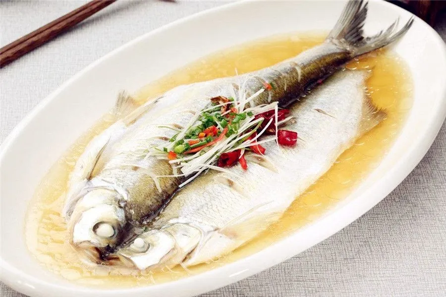 Steamed Songhua River Whitefish in Clear Soup