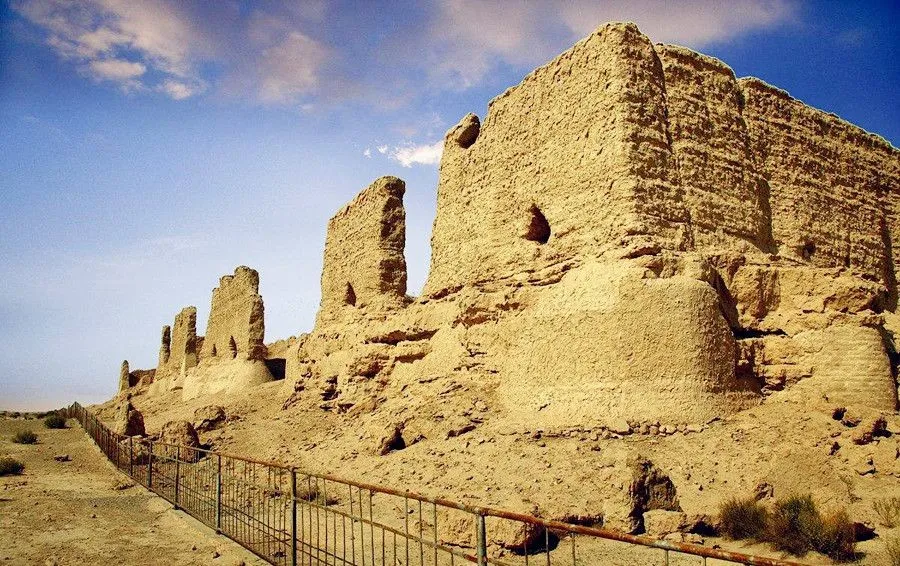 The Great Wall+Hello+Great Wall in the Han Dynasty