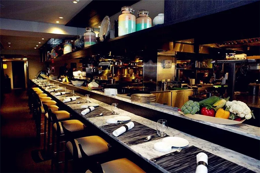 Tianjin Cuisine -  - The Kiessling Restaurant 起士林大饭店