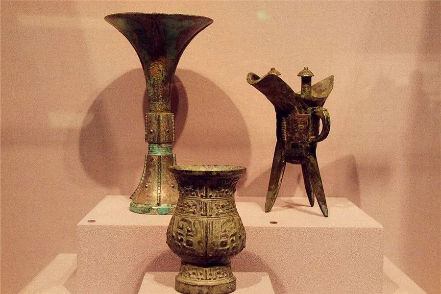 Wine Drinking Rituals and Customs - Flagon Fine and Goblet Rare