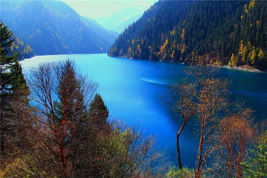 jiuzhaigou the Long Lake