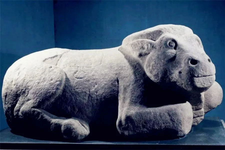 stone carvings - aking a tomb Qilian Mountain