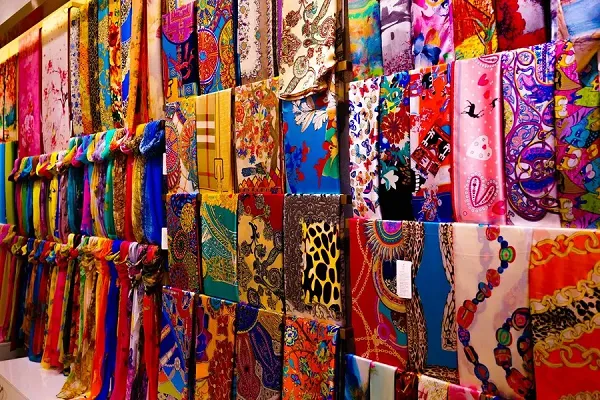 老字号   Lǎozìhào   Time-honored brand - Cchatty